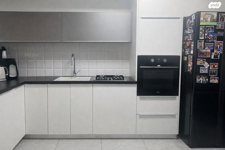 יצחק בן צבי 42