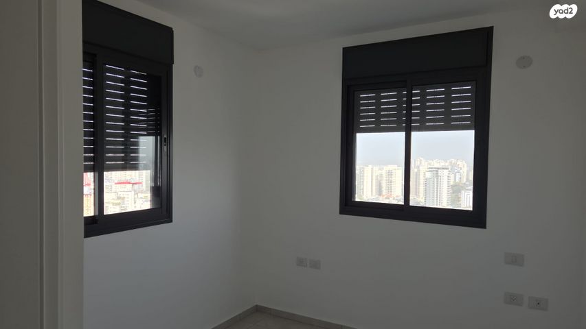 דרך זאב ז'בוטינסקי 10