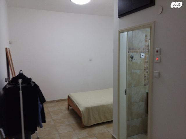 ארלוזורוב 18