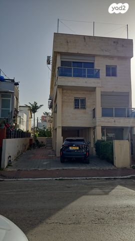 חיים סירני 9