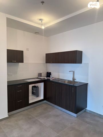 תוצרת הארץ 10