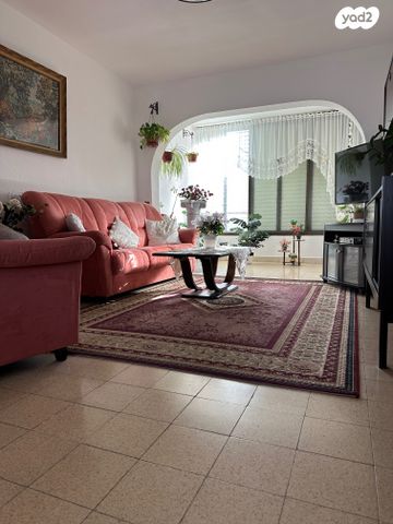 שדרות ג'יימס דה רוטשילד 