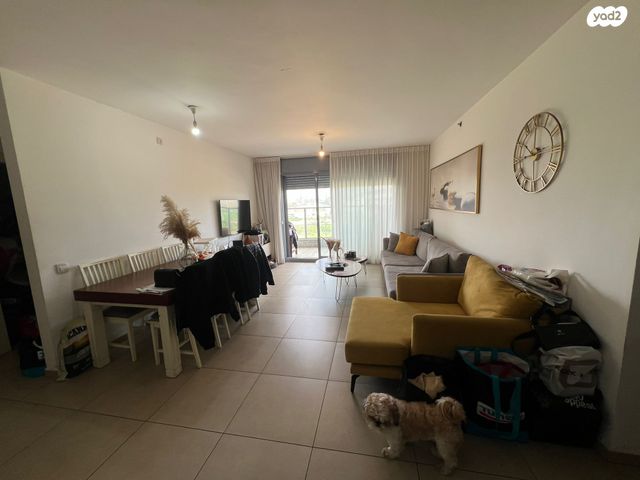 שדרות טום לנטוס 