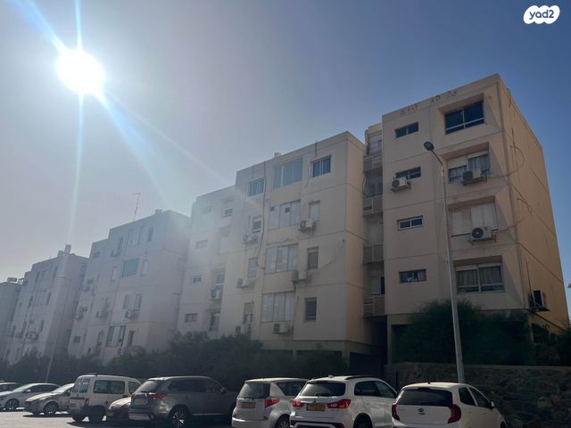 צאלים, מערב 1