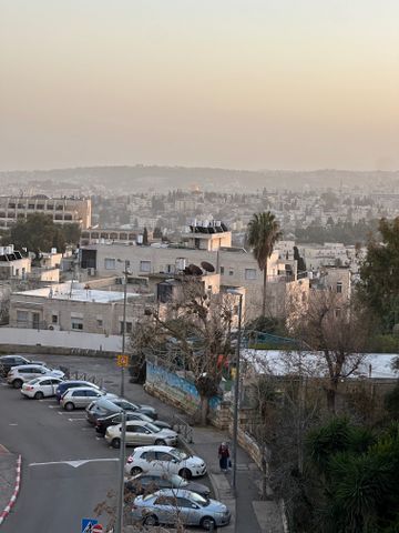דירה למכירה בירושלים (תיווך) — 2
