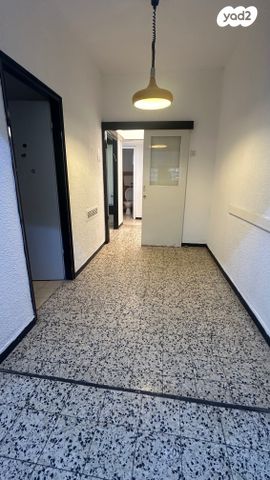 רמז, מערב ותיק