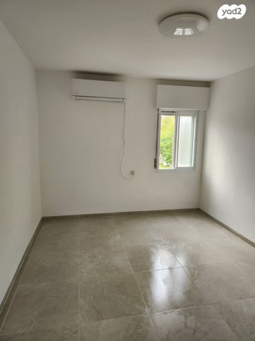 קיבוץ גלויות 45