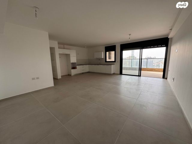 הקרן הקיימת לישראל 32