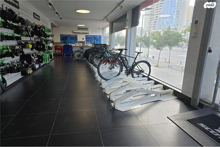 דרך מנחם בגין 128