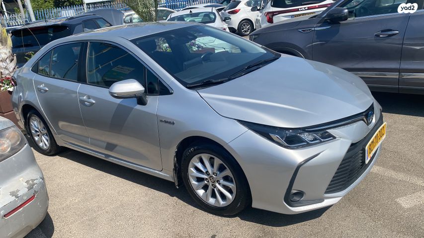 מודעת רכב טויוטה קורולה