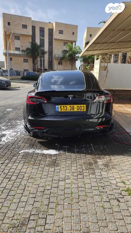 מודעת רכב טסלה מודל 3