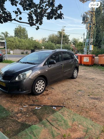 מודעת רכב טויוטה ורסו