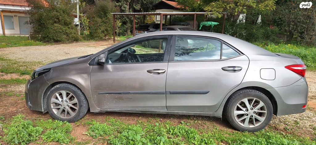 מודעת רכב טויוטה קורולה