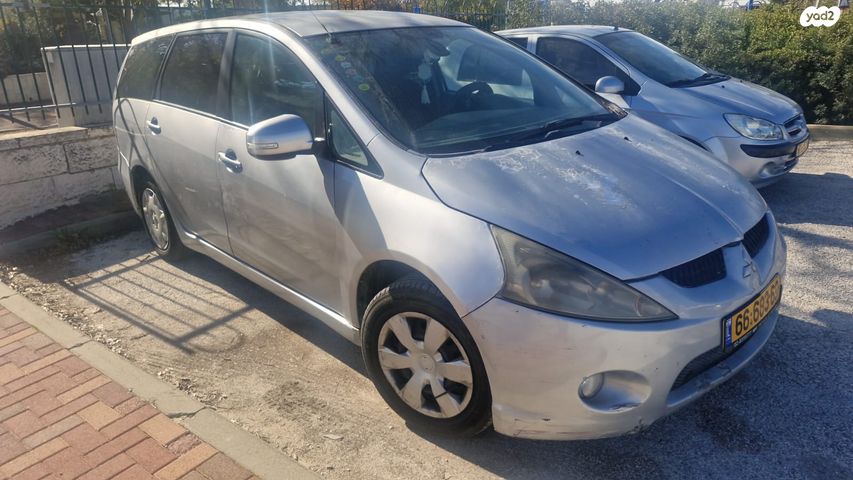 מודעת רכב מיצובישי גרנדיס