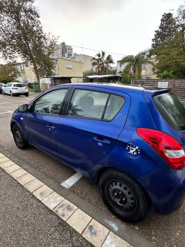 מודעת רכב יונדאי i20