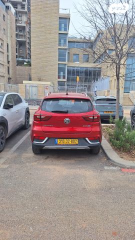 מודעת רכב אם ג'י ZS