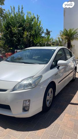 מודעת רכב טויוטה פריוס