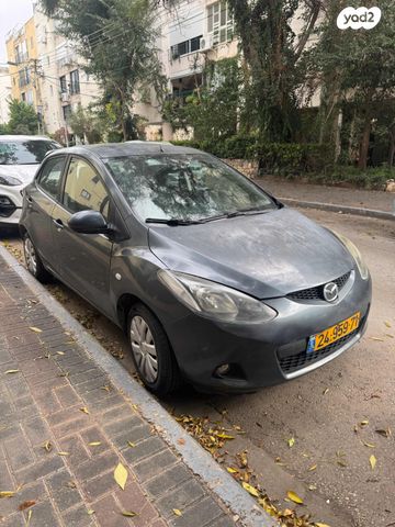 מודעת רכב מאזדה 2
