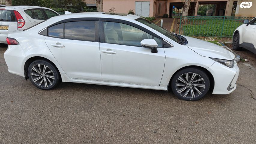 מודעת רכב טויוטה קורולה