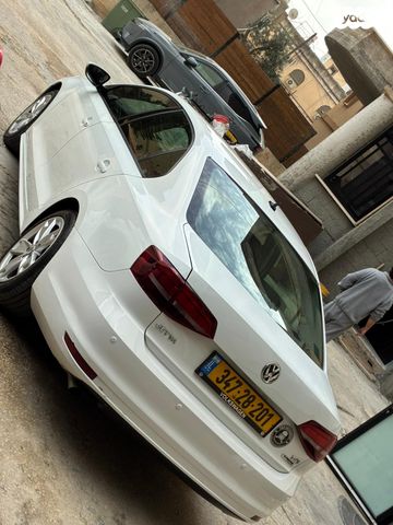 מודעת רכב פולקסווגן ג'טה