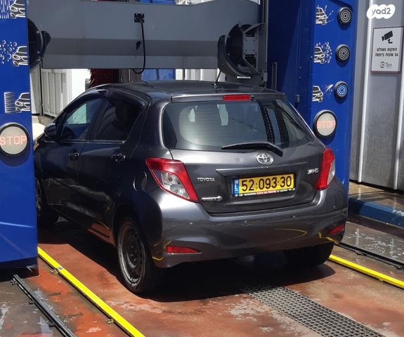 מודעת רכב טויוטה יאריס