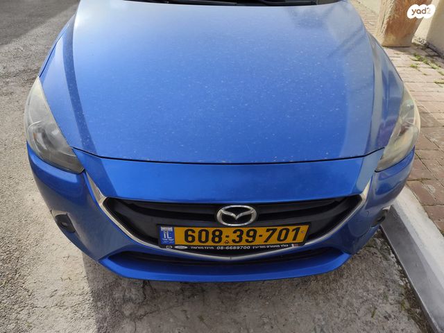 מודעת רכב מאזדה 2