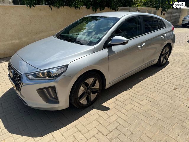 מודעת רכב יונדאי איוניק