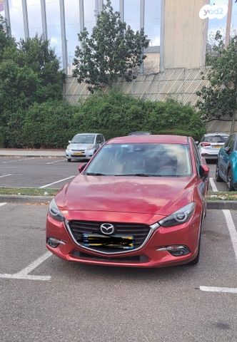 מודעת רכב מאזדה 3