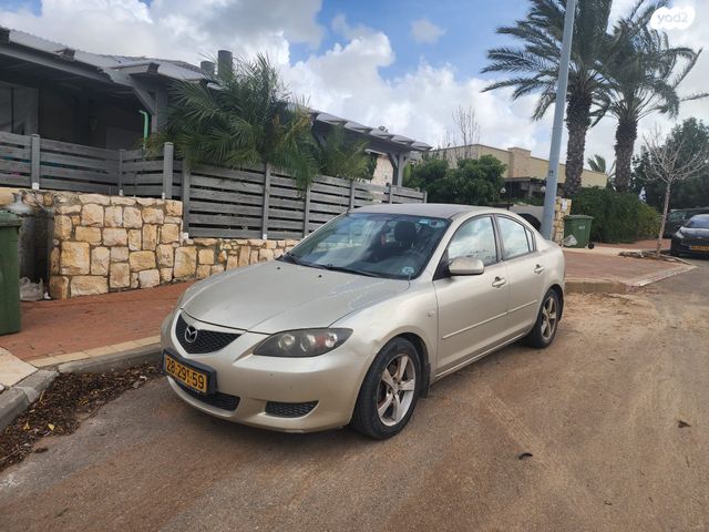 מודעת רכב מאזדה 3