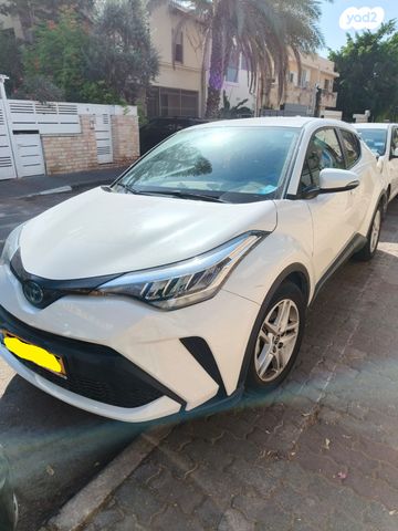 מודעת רכב טויוטה C-HR
