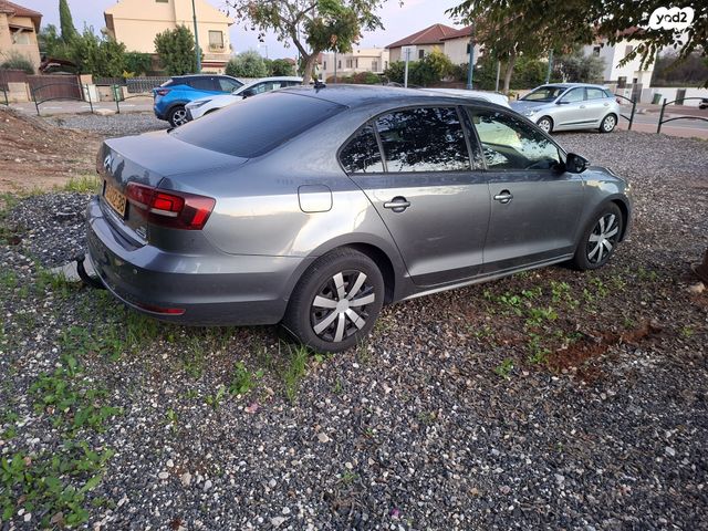 מודעת רכב פולקסווגן ג'טה 