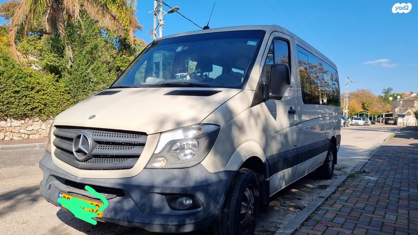 מודעת רכב מרצדס-בנץ ספרינטר