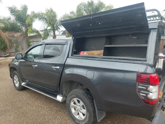 מודעת רכב מיצובישי טרייטון / L200