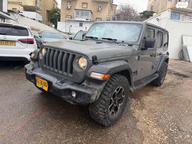 מודעת רכב ג'יפ רנגלר