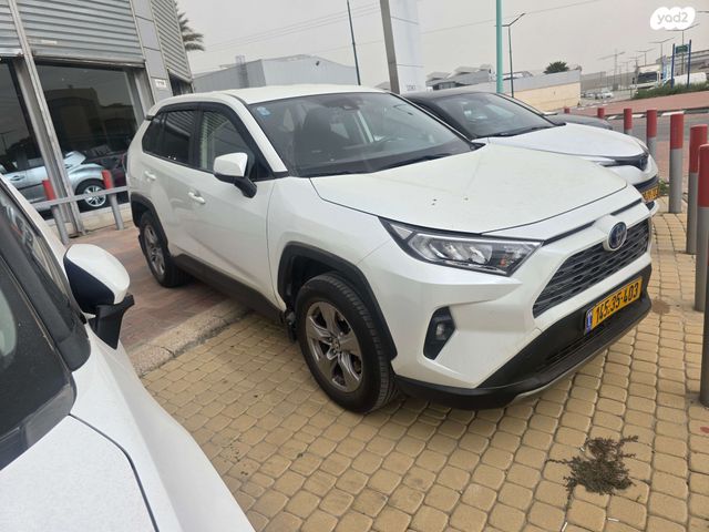 מודעת רכב טויוטה RAV4