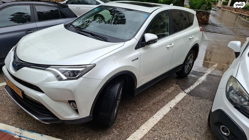 מודעת רכב טויוטה RAV4