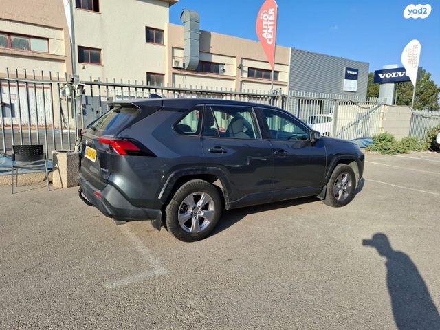 מודעת רכב טויוטה RAV4