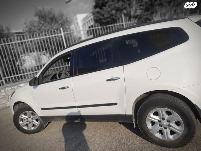 מודעת רכב שברולט טראוורס