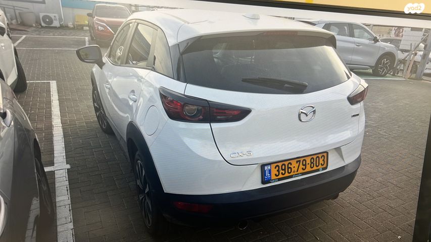 מודעת רכב מאזדה CX-3