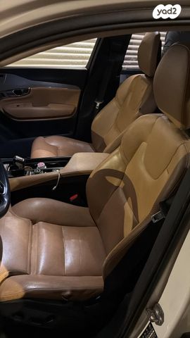 מודעת רכב וולוו XC90