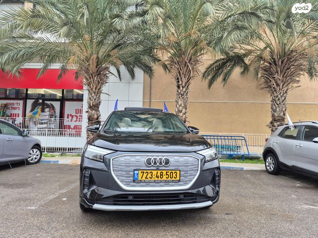 מודעת רכב אאודי Q4 e-tron