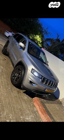 מודעת רכב ג'יפ גרנד צ'ירוקי