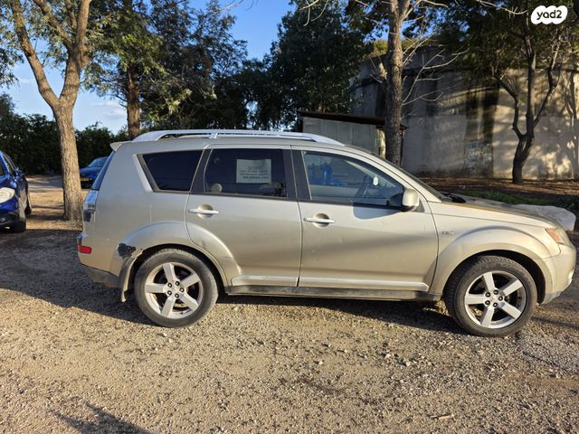 מודעת רכב מיצובישי אאוטלנדר