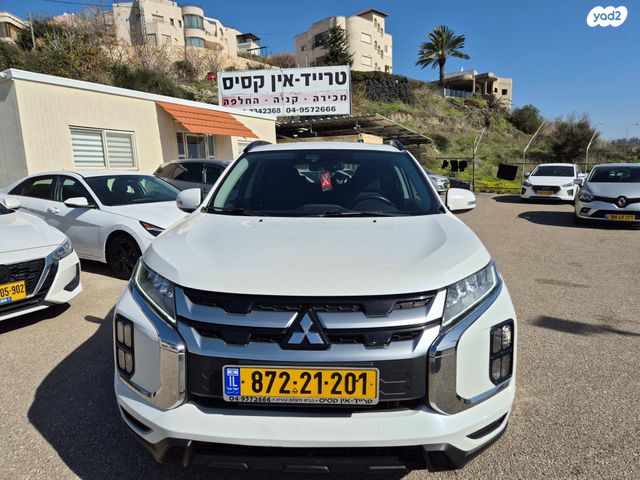 מודעת רכב מיצובישי ASX