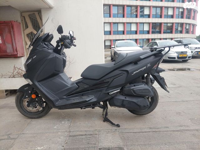 מודעת רכב סאן יאנג ג'וי-מקס 250