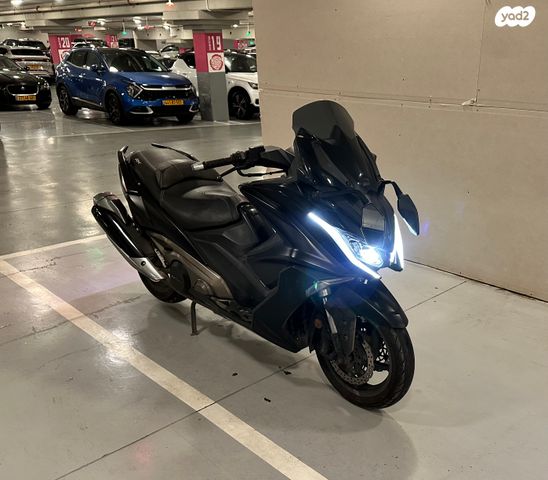 מודעת רכב קימקו AK 550