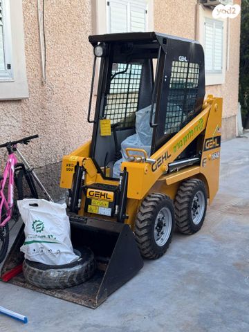 מודעת רכב מיני מעמיס