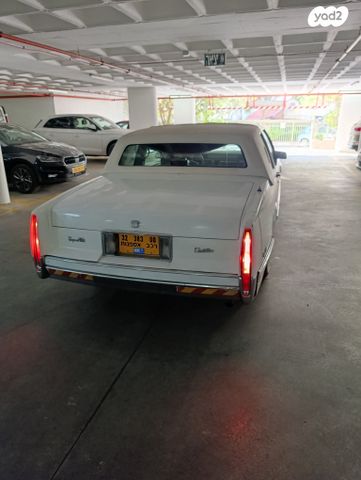 מודעת רכב קאדילק