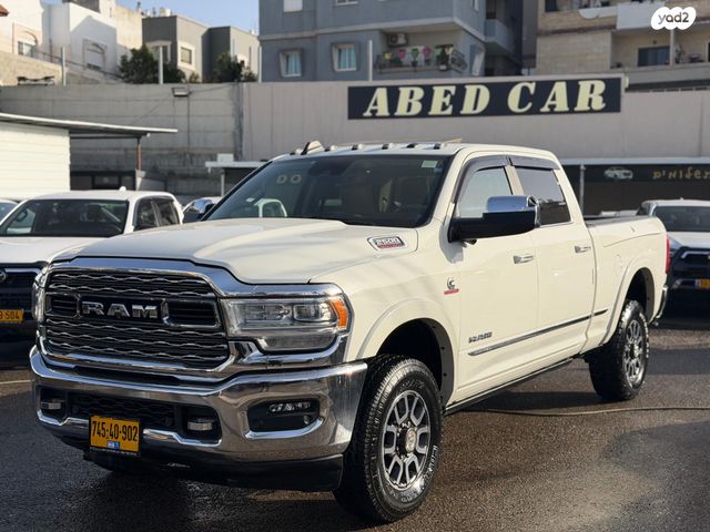 מודעת רכב דודג'