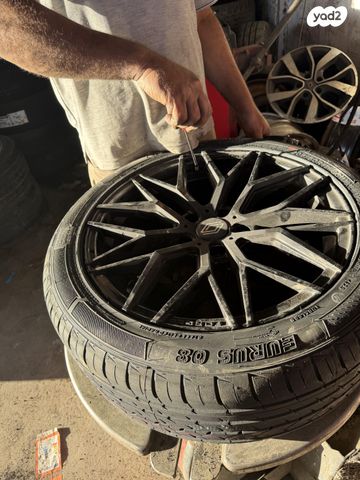 feedItemObj.data.row_1